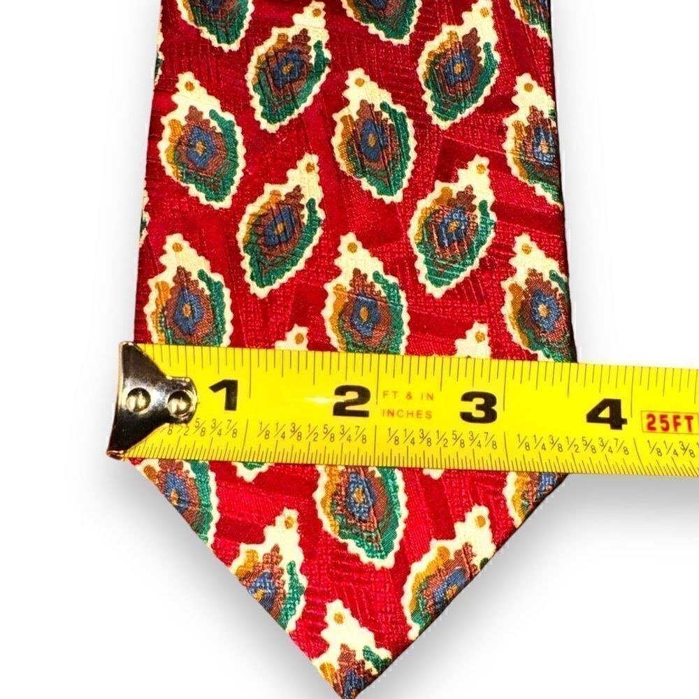 Ferrell Reed Abstract Red Paisley Made in USA Silk Tie - Picture 2 of 5